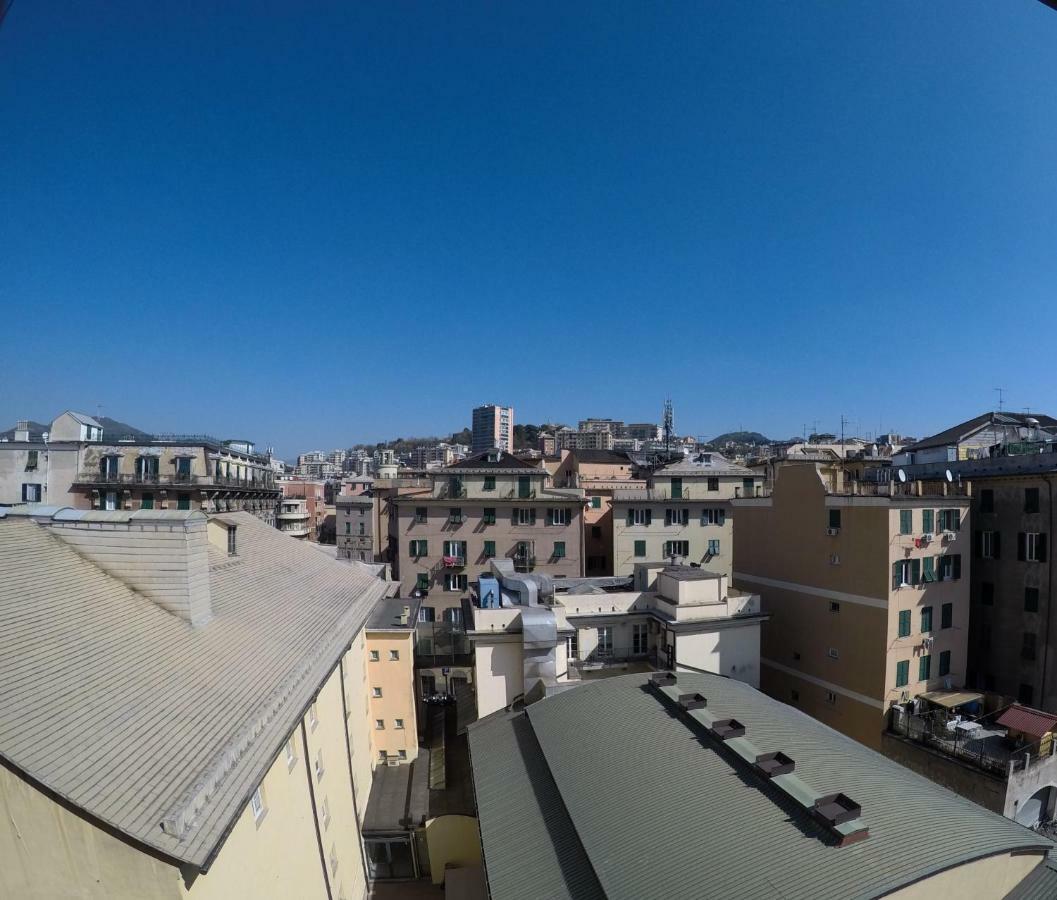 Dietro Il Teatro Modena Genua Buitenkant foto
